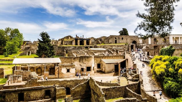 ปอมเปอี บริการเข้างานด่วนพร้อมไกด์นำเที่ยวที่มีใบรับรอง