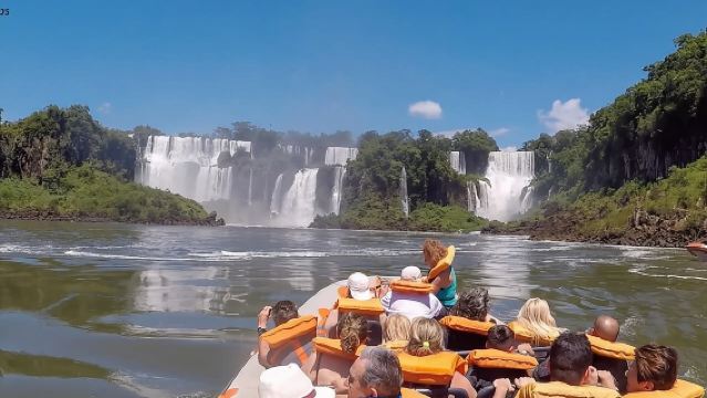 Tour Giornaliero alle Cascate dell'Iguazú in Brasile e Argentina