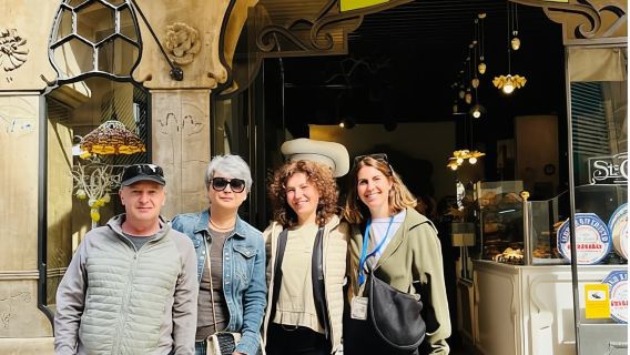 Palma de Mallorca: Walking Tour and Cathedral with Pastry