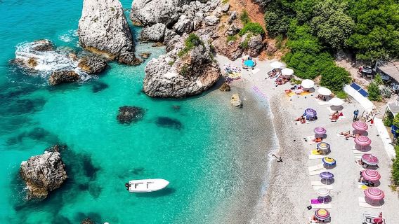 Sarandë:Krorez Boat Tour with Free Umbrella&Snorkelling mask