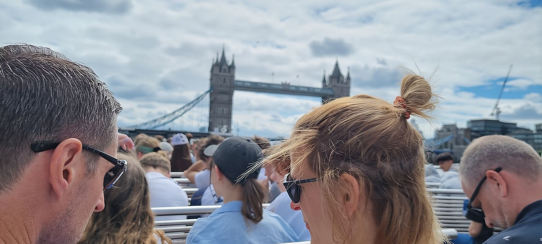 London Hop-on-Hop-off Bus Tour with Cruise & British Museum