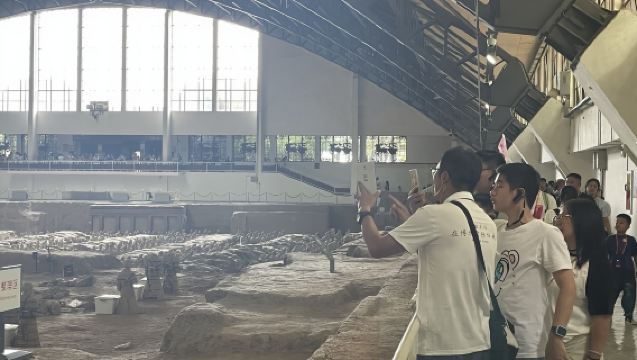 秦始皇帝陵博物院（兵馬俑）+秦始皇帝陵博物院-麗山園親子研學 6小時深度導覽15人團贈送研學活動