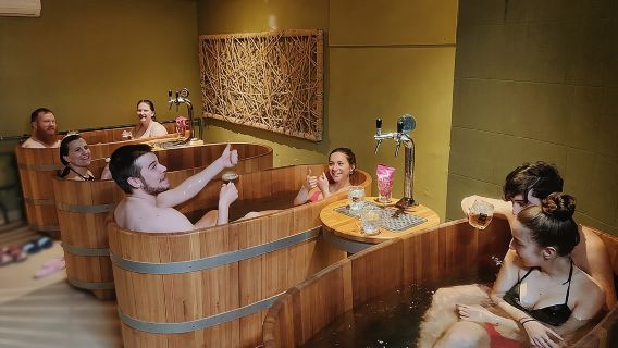 Budapest Exclusive Thermal Spa LUKACS LUXURIOUS PRIVATE BEER BATH