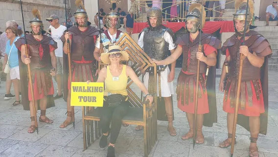 Recorrido a pie por la historia privada de Split en inglés