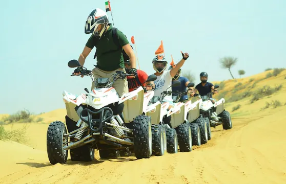 拉斯海瑪四驅車沙漠探險，可選營地晚餐