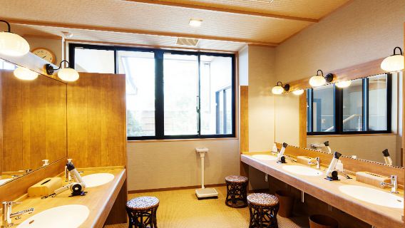 京都嵐山温泉 風風の湯