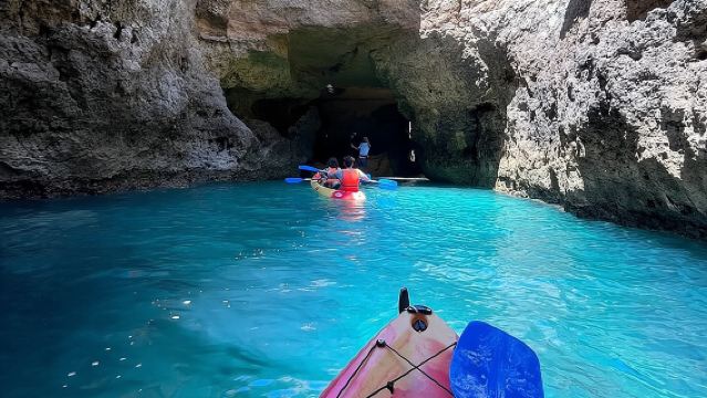 Benagil: Caves, Beaches, and Secret Spots Guided Kayak Tour