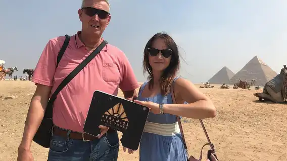 Top rated Giza Pyramids and Sphinx Tour from Cairo Airport