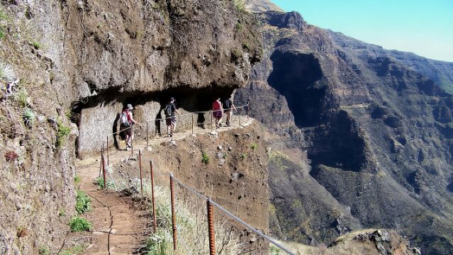 ピコ・アリエイロからピコ・ルイヴォへ / 最高峰チャレンジ