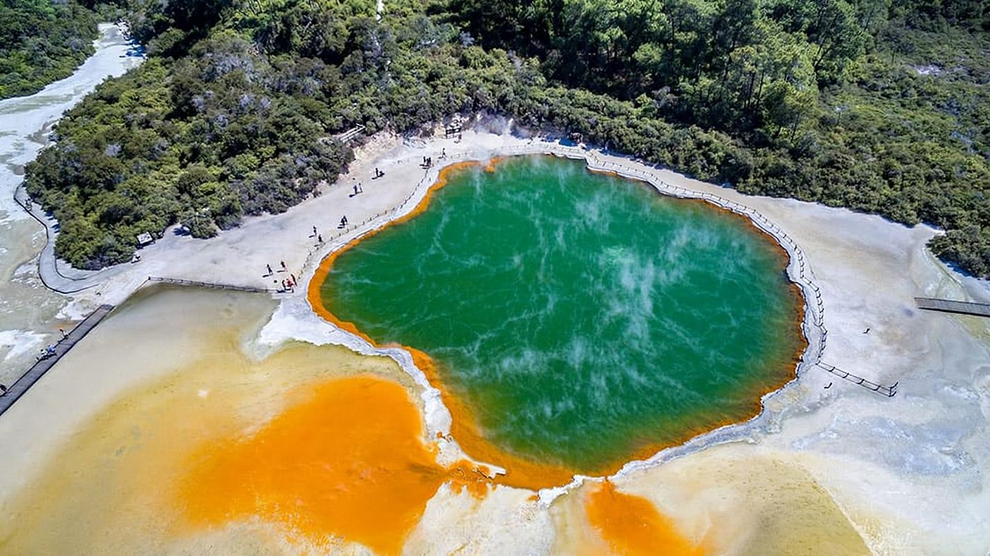 Auckland: recorrido por lo más destacado de Rotorua con Wai-O-Tapu y jacuzzis