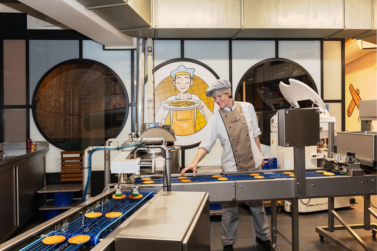 Gouda: Syrup Waffle Factory Ticket with a Waffle