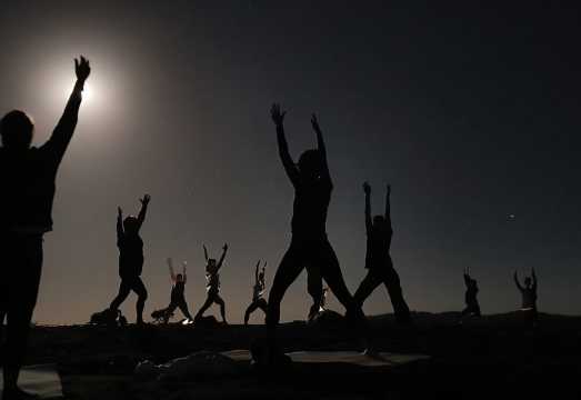Perth: Full Moon Yoga Hiking Experience AUD 70.06