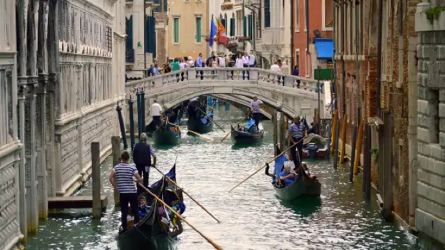 Venice: Private Gondola Tour