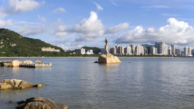 Simfoni Tiga Dimensi Gunung, Laut dan Bandar: Pemandangan Laut dari Bukit Jingshan + Berdoa di Patung Gadis Nelayan + Cahaya Indah Cangkerang Matahari Bulan di Lawatan Sehari Zhuhai yang Menarik