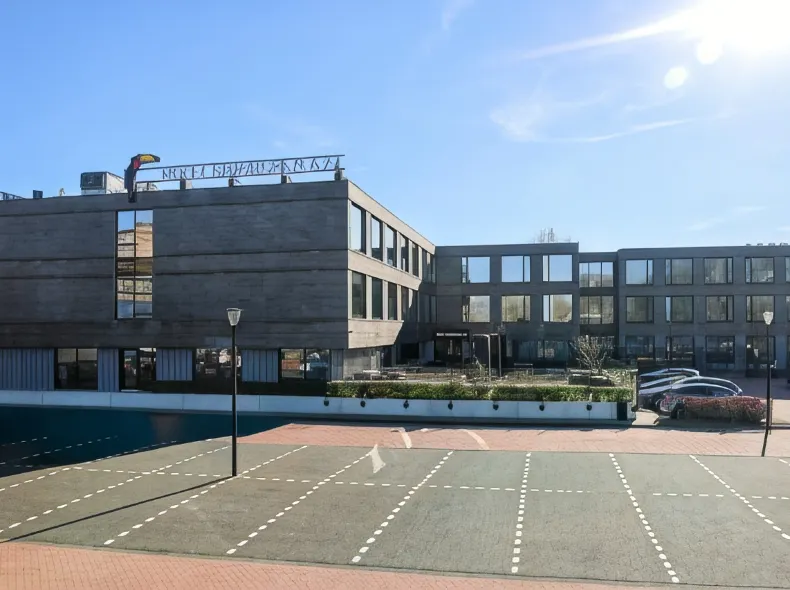 戈林赫姆A27 Van der Valk飯店