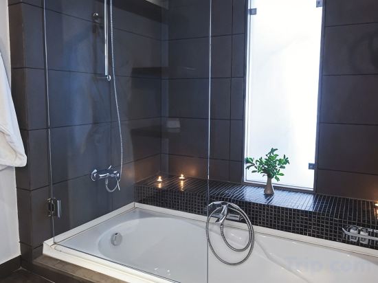 Mövenpick Hotel Gammarth Tunis Room Type - Classic Twin Sea View