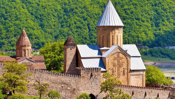 卡茲別克小鎮:Zhinvali水庫+阿娜努日要塞+聖三一教堂