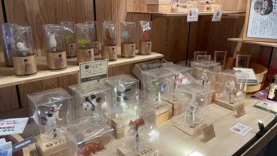 Tokyo · Asakusa Edoya: Trải nghiệm đặc biệt tại xưởng làm tượng kẹo truyền thống Nhật Bản "Amezaiku"