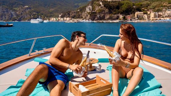 Palau: Hybrid Eco Boat Tour in Costa Smeralda with Aperitif