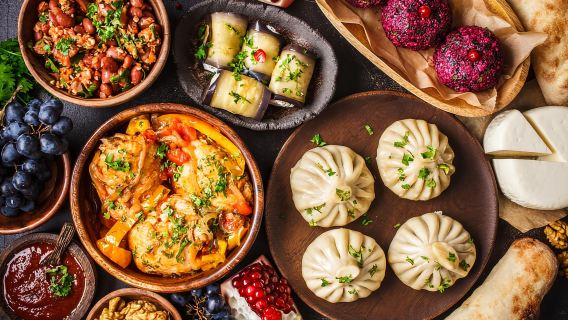 ลิ้มรสทบิลิซี - เดินชิมอาหารและเครื่องดื่มแสนอร่อยในทบิลิซี