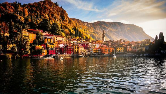 Milán: Recorrido en barco por los lagos de Varenna, Bellagio y Lugano