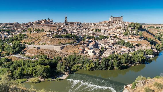 Tour to Segovia, Ávila and Toledo from Madrid