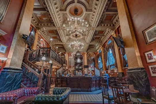 London Historic Pubs Tour