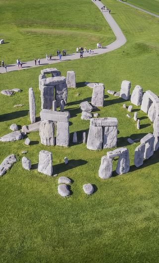 Windsor Castle + Stonehenge + The Roman Baths [round-trip from London | bookable for one person]
