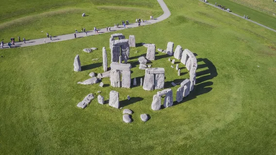 Windsor Castle + Stonehenge + The Roman Baths [round-trip from London | bookable for one person]