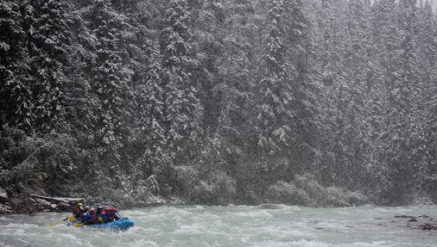 Jasper: Wildwatervaren op de Sunwapta-rivier - Zelf rijden