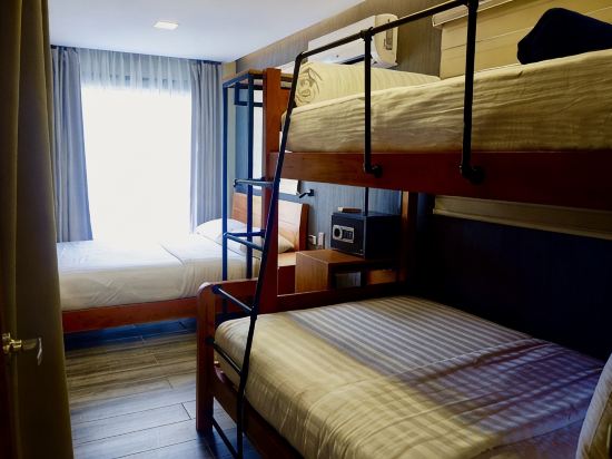Costa Azalea Crusoe Cabins Room Type - Garden Family