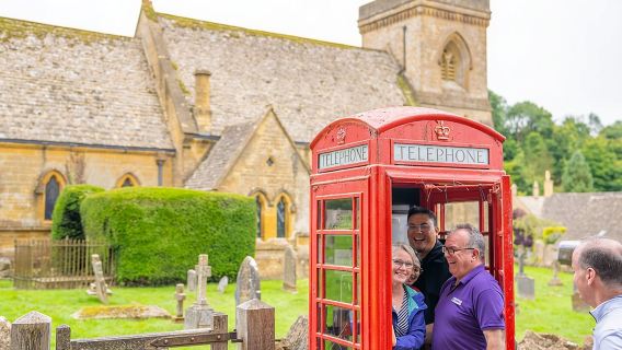 モートン・イン・マーシュ/ストラトフォード・アポン・エイボン発コッツウォルズ日帰りツアー