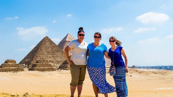 Excursion d'une journée au départ du Caire : pyramides de Gizeh, Sphinx, Memphis et Saqqara