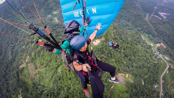 ทัวร์ พาราไกลดิ้ง ภูเขาโคโคครึ่งวันในโคตาคินาบาลู รัฐซาบาห์