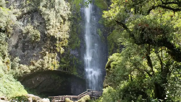 Giron Waterfall and Busa Lake