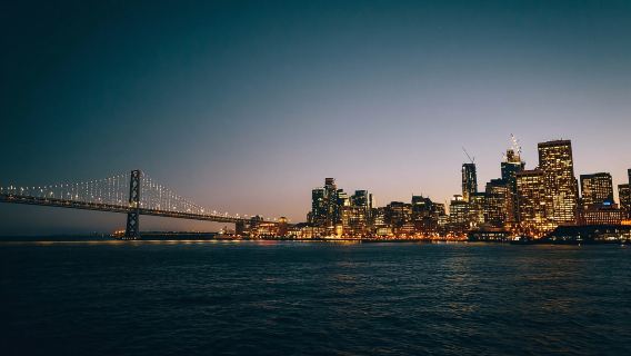 San Francisco: Pelayaran Makan Siang atau Makan Malam Prasmanan City Cruises