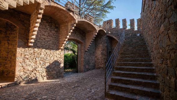 バルセロナ:ガウディの隠れた宝石、ベルズガードタワーを探索