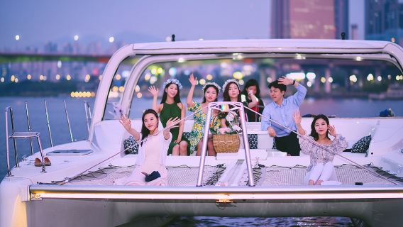 GoldenBlueMarina Han River Private Yacht Rental