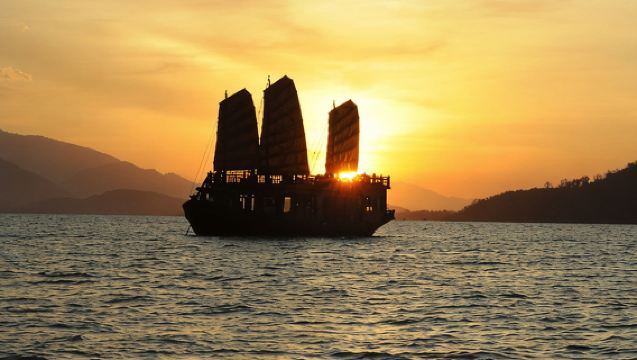 越南海防市 專業翻譯|旅遊地陪導遊|商務陪同拜訪|展會翻譯|自由行地接|行程規劃定制