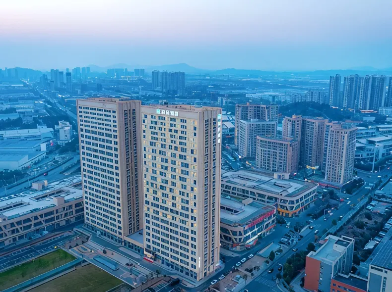 Ni Hao Hotel (Wuhan Economic Development Zone People's Automobile City Hotel)