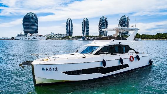 海南三亞72尺豪華遊艇包船出海3小時【水果飲料+自駕體驗+釣魚+游泳+浮潛】