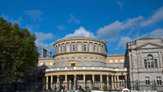 Trinity College Dublin Library + Dublin Spire + Dublin Cathedral
