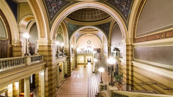 มหาวิหารอุปซอลา + ฟลอกสตัด + เมืองเก่าอุปซอลา + ปราสาทอุปซอลา