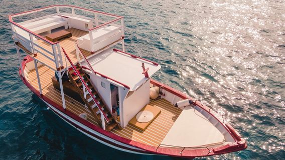 Half Day Boat Tour on the Syracuse Coast with Lunch