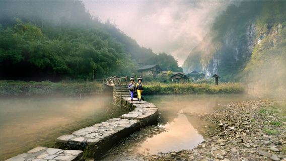 中國貴州天下苗城·苗王城+銅仁大峽谷一日遊【小包私家隨心遊】