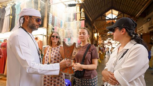 Dubai: Old Town, Souks, Street Food, Guided Tour & Abra Ride Day Tours 6