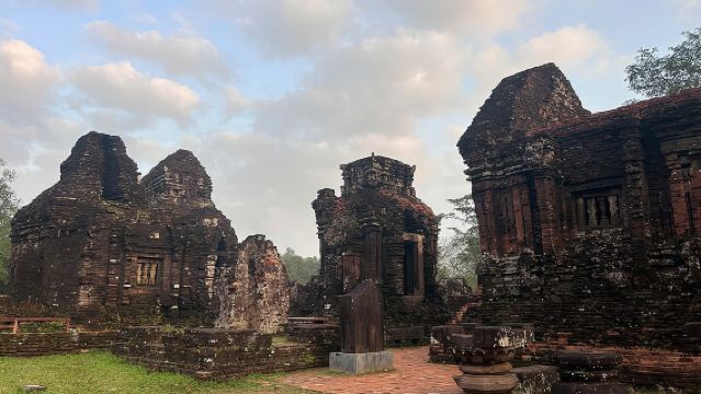 ทัวร์อานามันดาลา: เยี่ยมชมแหล่งมรดกโลกมายโซนตอนเช้า ชิมอาหารพื้นบ้าน พร้อมล่องเรือ