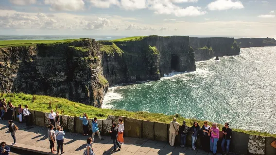 Dari Dublin: Tur Sehari Galway dan Tebing Moher