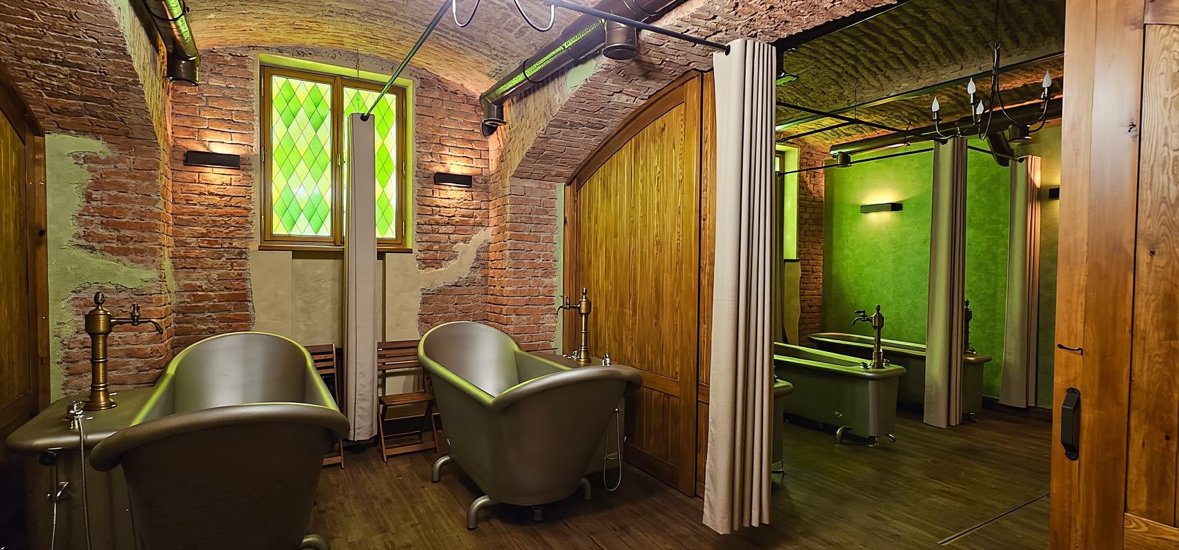 Prague: Beer and Wine Spa Bath with Salt Cave Experience