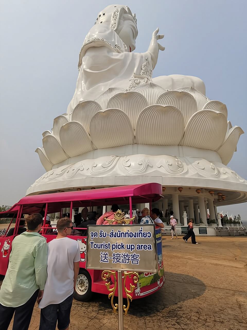 Dari Chiang Mai: Lawatan Kuil Chiang Rai & Kampung Leher Panjang